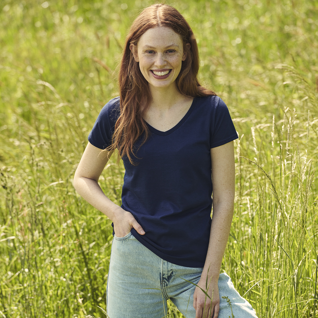 T-Shirt Mulher Cor - Iconic V-Neck